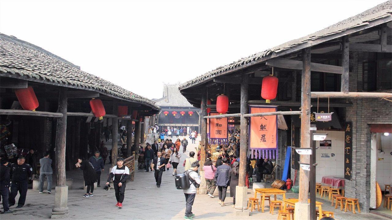 中行新乡分行便民服务“零距离”真情服务暖人心